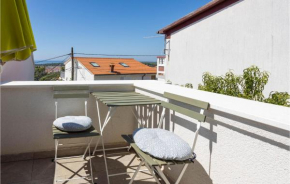 Beautiful Apartment In Mundanije With Kitchen